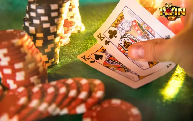 Flop, Turn, River trong Poker là gì? 